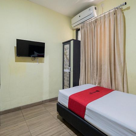 Reddoorz Near Surabaya Town Square Exterior foto